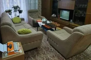 Šah, pisaća mašina... A tek televizor! Je li vaš dnevni boravak izgledao ovako?