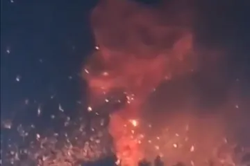 Eksplozije tresle grad: Ukrajina udarila rusko skladište streljiva, sve gori!