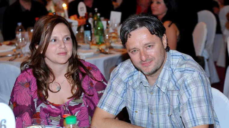 Thompsonova supruga kroz godine izgleda sve bolje: Pogledajte kako se mijenjala