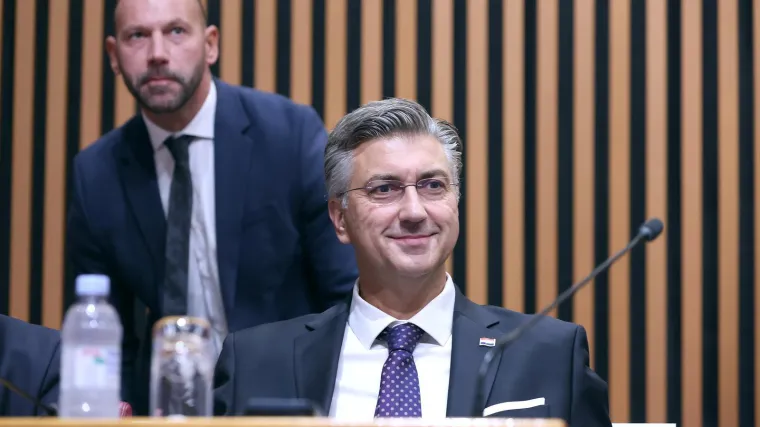 &Scaron;to kažete, je li im godilo? Pogledajte kako izgledaju zastupnici nakon dva mjeseca odmora