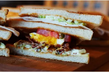 Stručnjaci okončali vječnu debatu: Trokutasti sendviči zaista imaju bolji okus