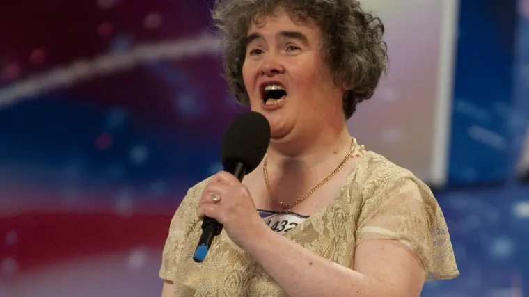 Od neugledne žene s božanstvenim glasom do glazbene dive: Ovako danas izgleda Susan Boyle
