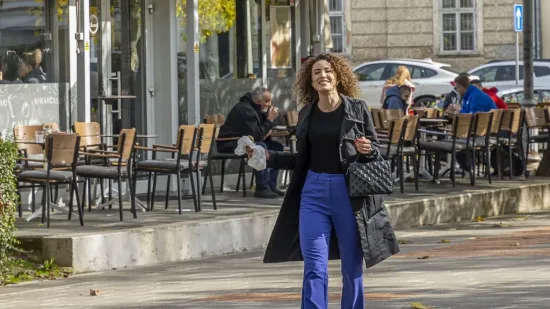 Kovrčava dama je osmijehom oborila prolaznike u Karlovcu: Nitko nije ostao ravnodu&scaron;an