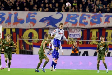Hajduk golovima Krovinovića i Šege slomio Osijek i odvojio se od Dinama na prvom mjestu ljestvice