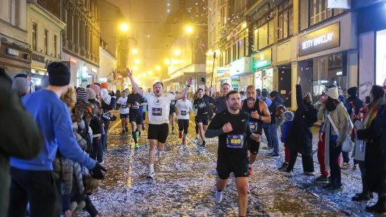 Zagrebački cener ponovno odu&scaron;evio: Pogledajte spektakularnu atmosferu s noćne utrke
