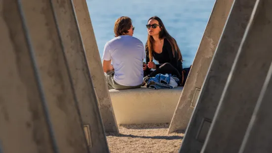 Zaljubljeni par gledao se kao da sutra ne postoji: Svi pogledi bili su uprti u njih