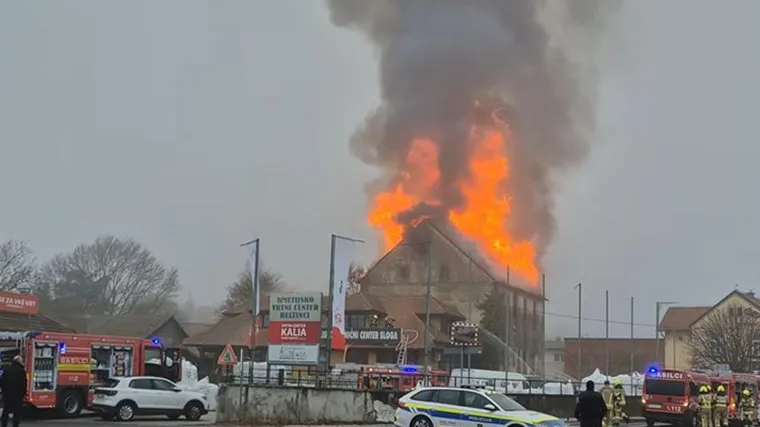 Zapalila se zgrada mlina, požar se pro&scaron;irio na susjednu zgradu: 'Ne otvarajte prozore!'