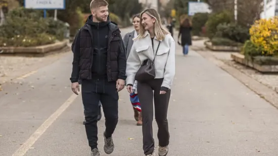 Romantika na osječkoj promenadi: S ovih slatkih golupčića nitko nije skidao pogled