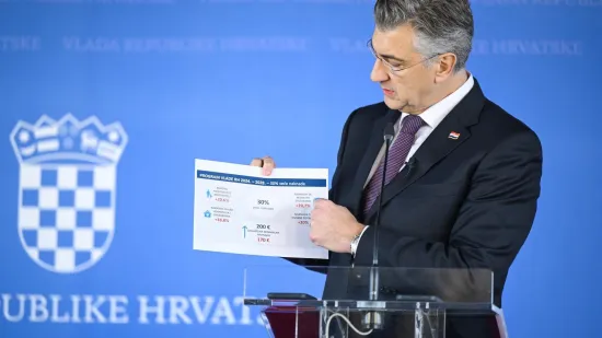 Plenković novinarima pokazao grafove, pa poslao političku poruku