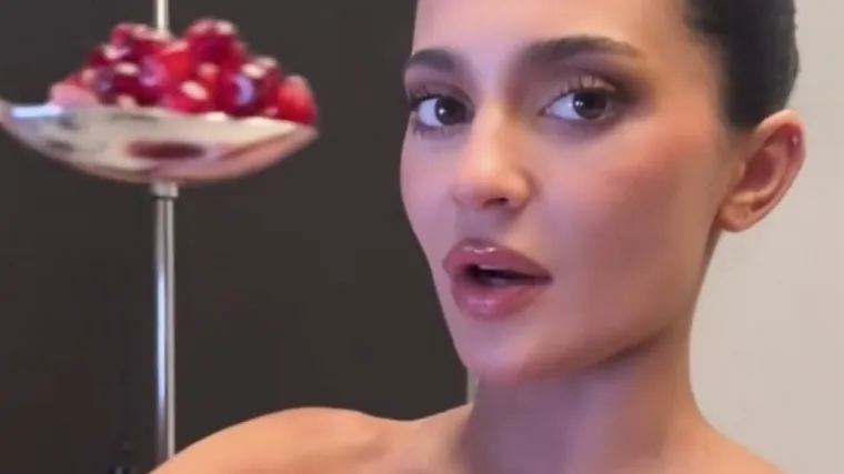 Kylie Jenner podigla temperaturu: Bizarni grudnjak postao glavna zvijezda kampanje