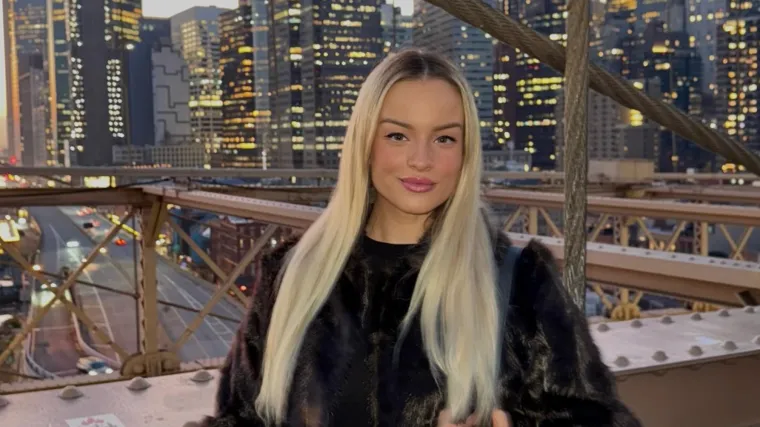 Tko je očaravajuća stjuardesa koja već ima povijest s Karlom u 'Gospodinu Savr&scaron;enom'?