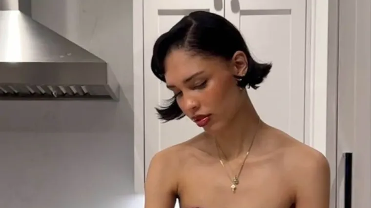 Ima 24 godine, 4 djece, supruga mormona i milijune pratitelja: Tko je glamurozna Nara Smith?