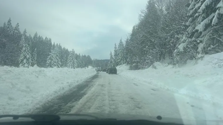 Pogledajte na &scaron;to liči stara cesta prema moru: 'Cijeli život se tu vozim, ovo jo&scaron; nisam doživila'