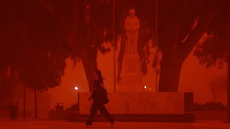 Apokaliptične scene iznad popularnog otoka: 'Ostanite u kućama!'